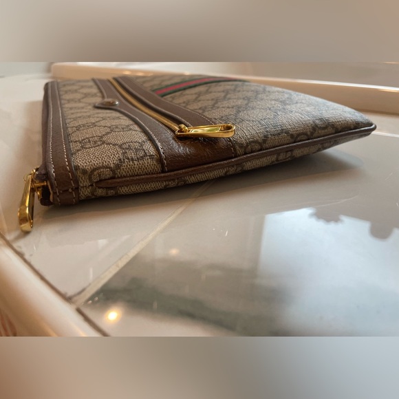 GUCCI GG Pouch - Picture 6 of 10